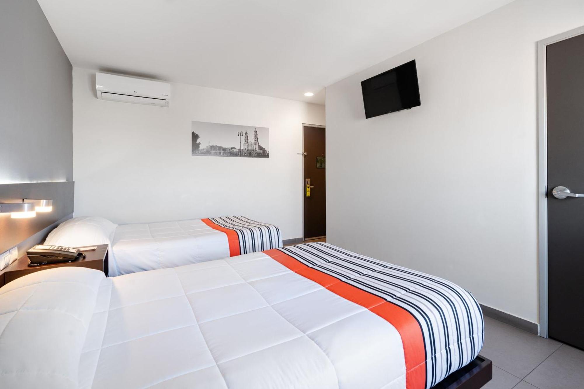 City Express Junior By Marriott Aguascalientes Centro Luaran gambar