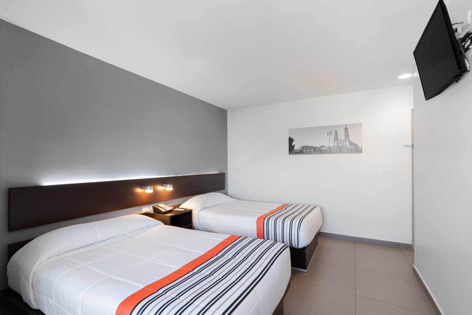 City Express Junior By Marriott Aguascalientes Centro Luaran gambar