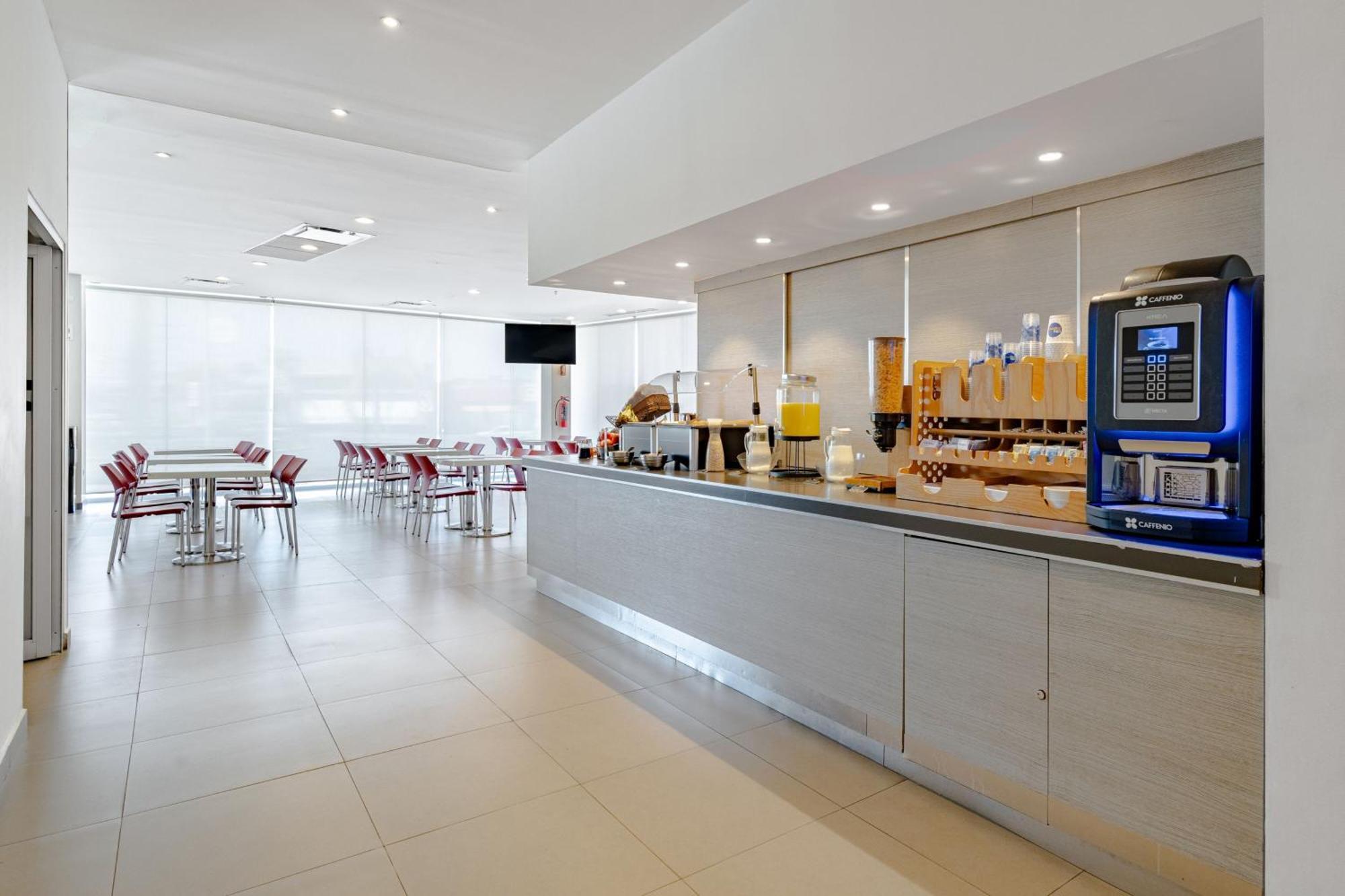 City Express Junior By Marriott Aguascalientes Centro Luaran gambar