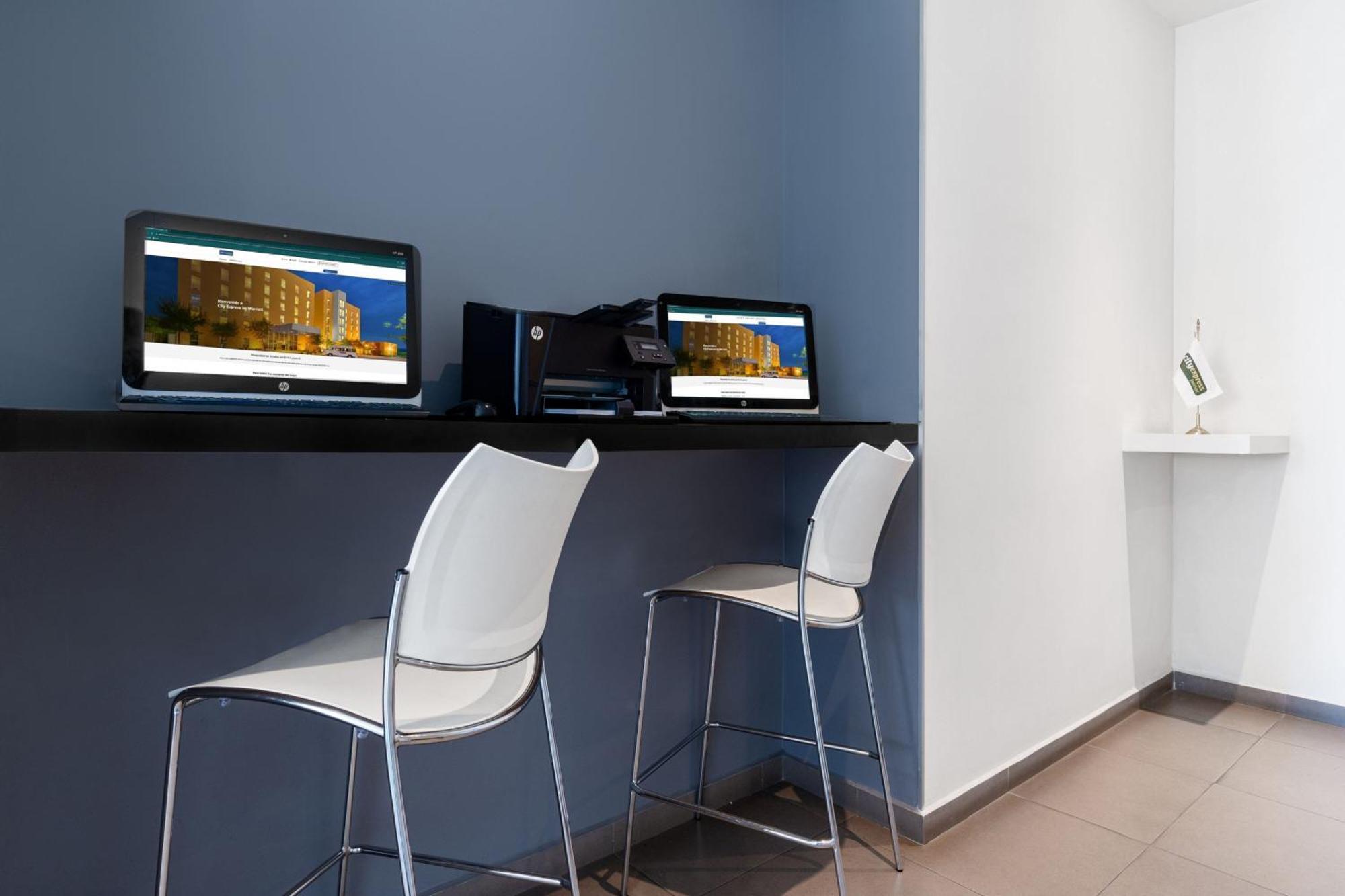 City Express Junior By Marriott Aguascalientes Centro Luaran gambar